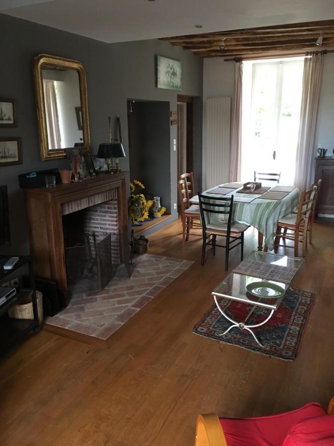 Le Sequoia Bed & Breakfast Velles  Eksteriør bilde
