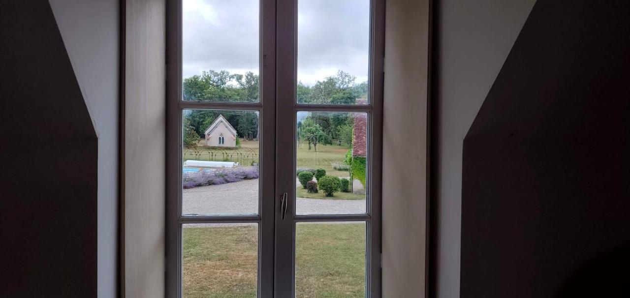 Le Sequoia Bed & Breakfast Velles  Eksteriør bilde