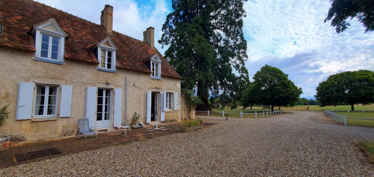 Le Sequoia Bed & Breakfast Velles  Eksteriør bilde