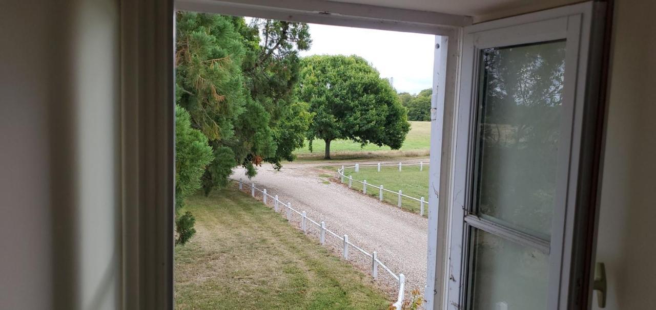 Le Sequoia Bed & Breakfast Velles  Eksteriør bilde